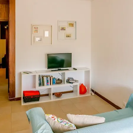 2 Min Walk To Beach * Carcavelos (Lisbon)